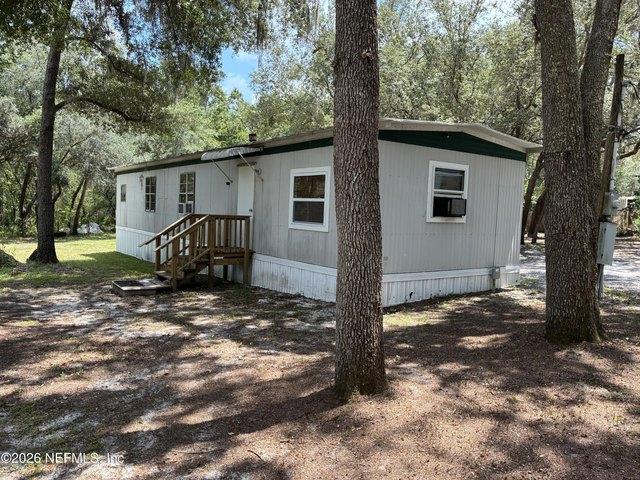 House for sale in Hawthorne, Florida
