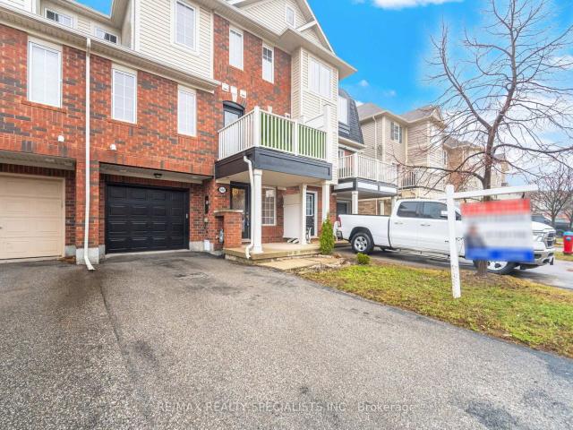 Townhouse for sale in Woburn, Ontario