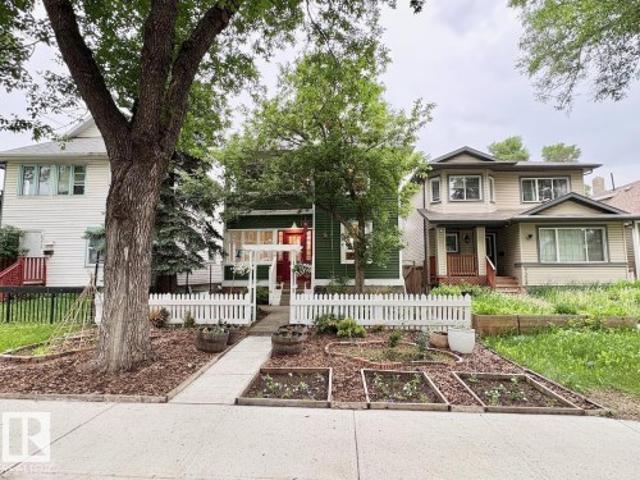 House for sale in Wedgewood, Alberta
