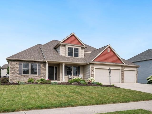 House for sale in Roanoke, Indiana