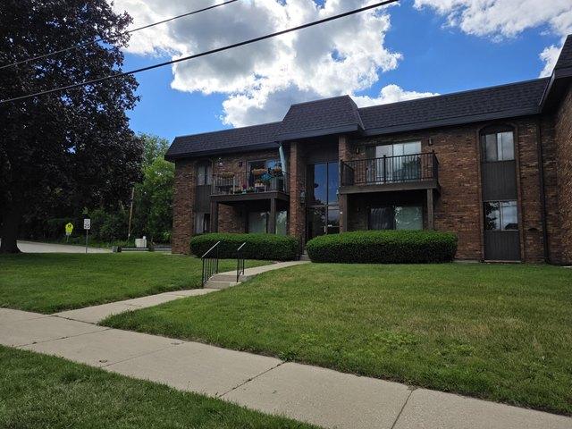 Condo for sale in Greenfield Park, Wisconsin