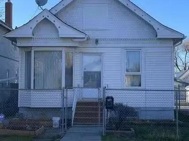 House for sale in Wedgewood, Alberta