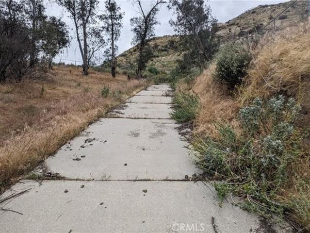 Land for sale in Colton, California