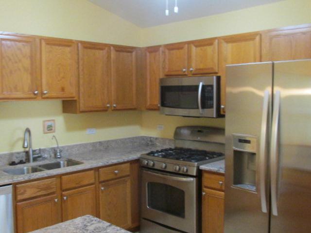 Townhouse for sale in Darien, DuPage County