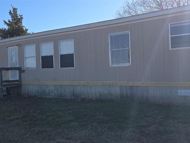 Property for sale in Fentress, Texas