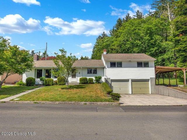 House for sale in Oregonia
