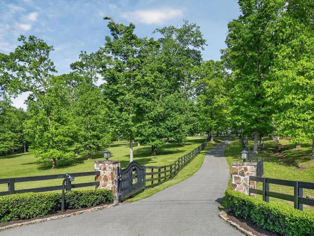 Farm for sale in Tennessee