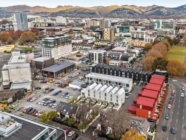 Townhouse for sale in Heathcote, Canterbury