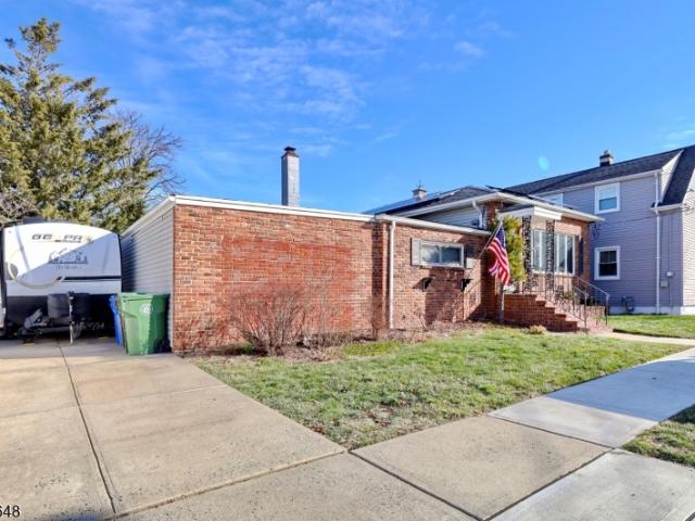 House for sale in Linden, New Jersey