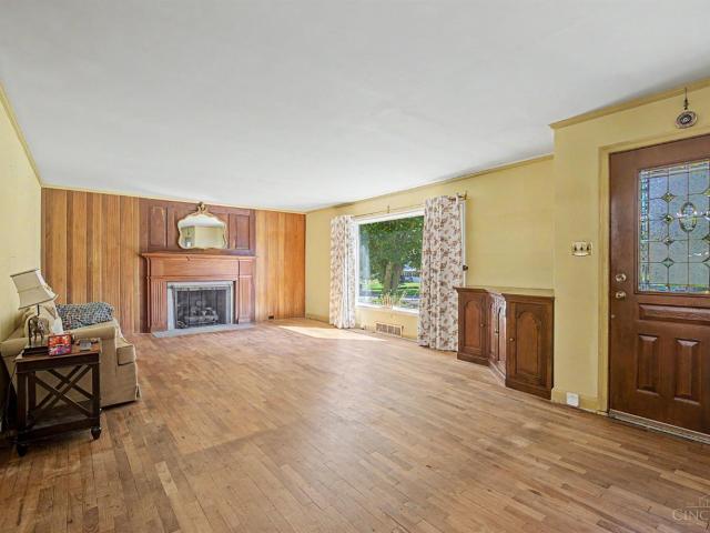 House for sale in Hillsboro, Highland County