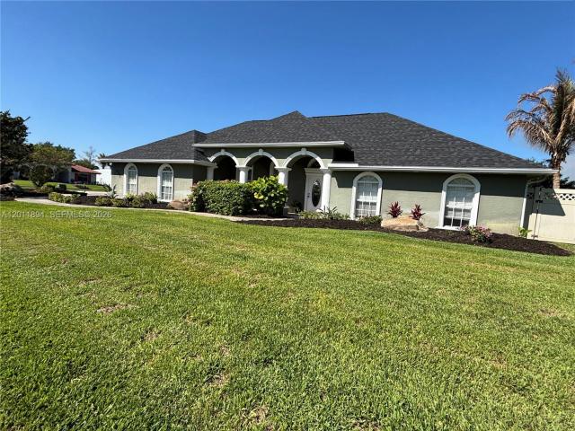 House for sale in Clewiston, Florida