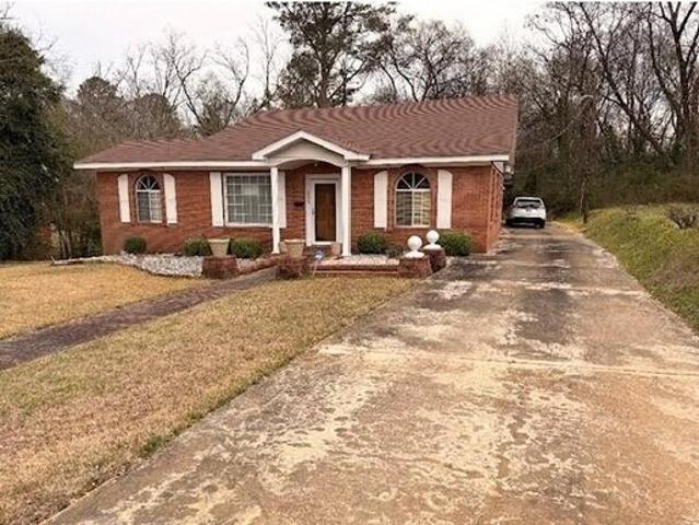House for sale in Aberdeen, Mississippi