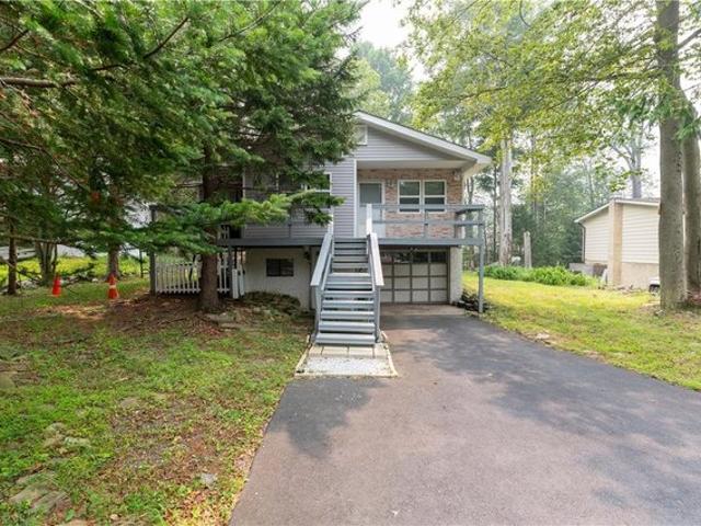 House for sale in Cresco, Pennsylvania