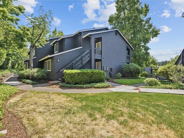 Condo for sale in Oregonia