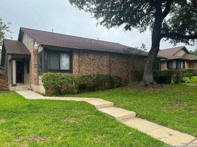 Townhouse for sale in Leesville, Texas