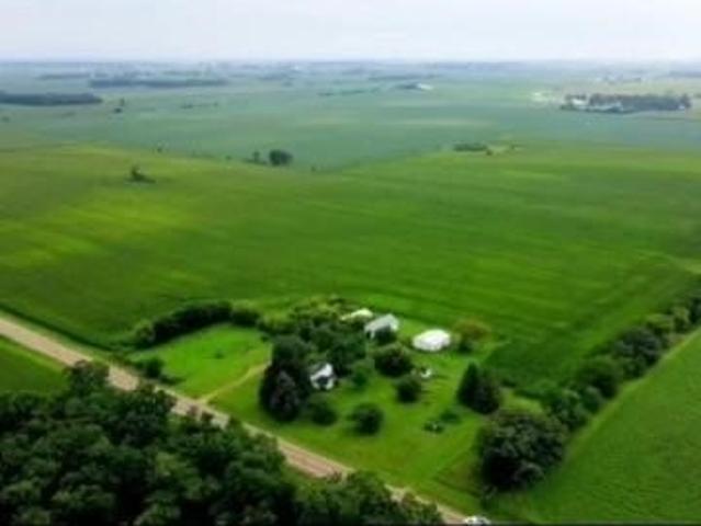 Farm for sale in Clinton, Rock County