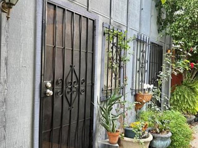 Townhouse for sale in Panorama City Neighborhood Council District, Canoga Park
