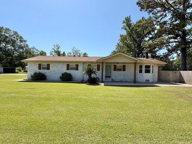 House for sale in Carriere, Mississippi
