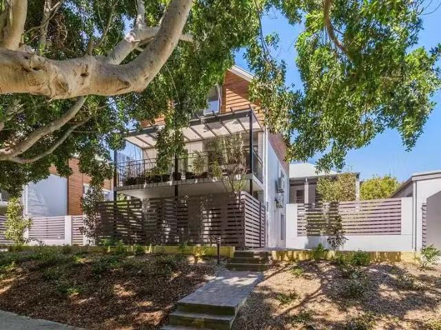 House for rent in Daglish, Western Australia