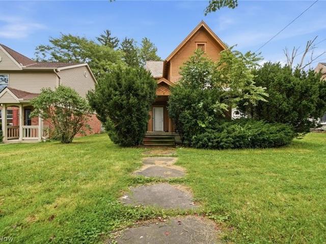 House for sale in Elyria, Ohio