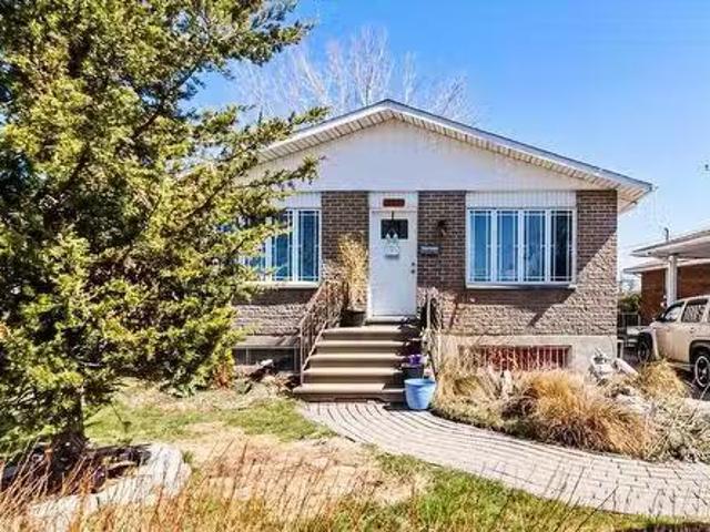 House for sale in Longueuil, Quebec