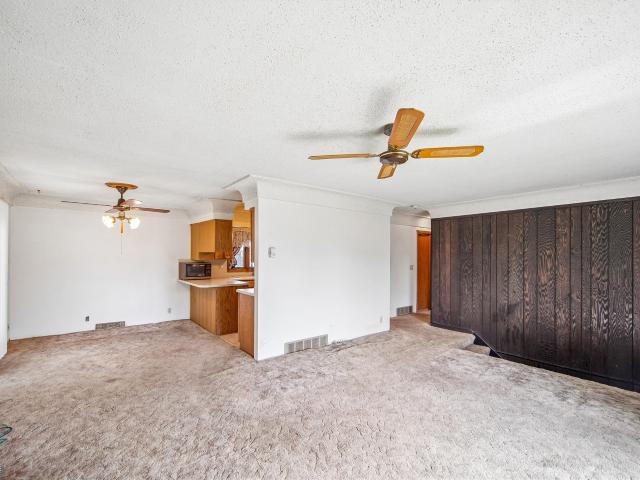 House for sale in Adelphi, Runnells