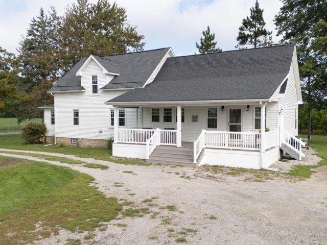 House for sale in Whiteford Township, Monroe County