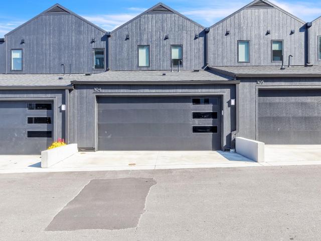 Condo for sale in Oak Creek, Wisconsin