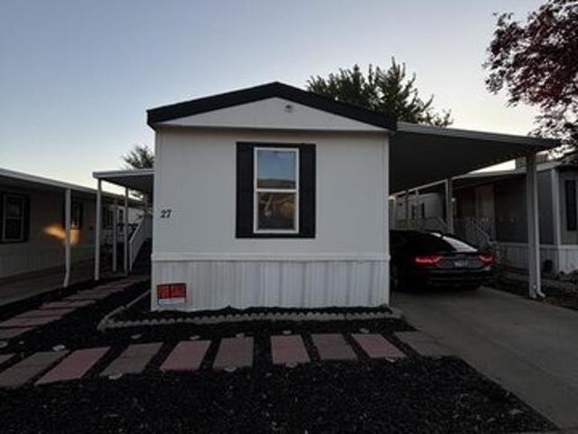 House for sale in Layton, Utah