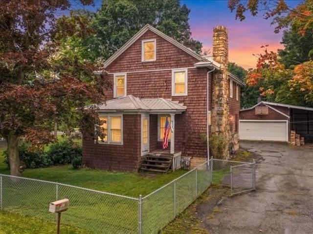 House for sale in West Corners, Village of Endicott