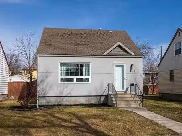 House for sale in East St. Paul, Manitoba