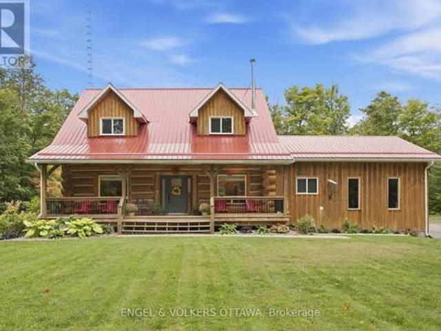 House for sale in Renfrew, Ontario
