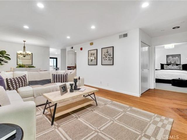 Condo for sale in El Segundo, California