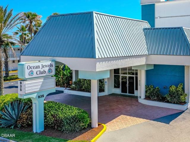 Condo for sale in Daytona Beach, Florida