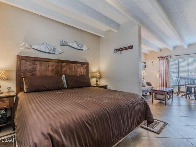 Condo for sale in Daytona Beach, Florida