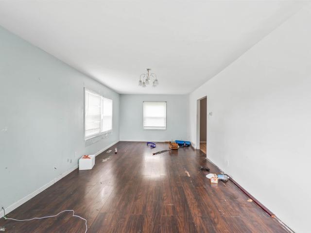 House for sale in Grinnell, Iowa