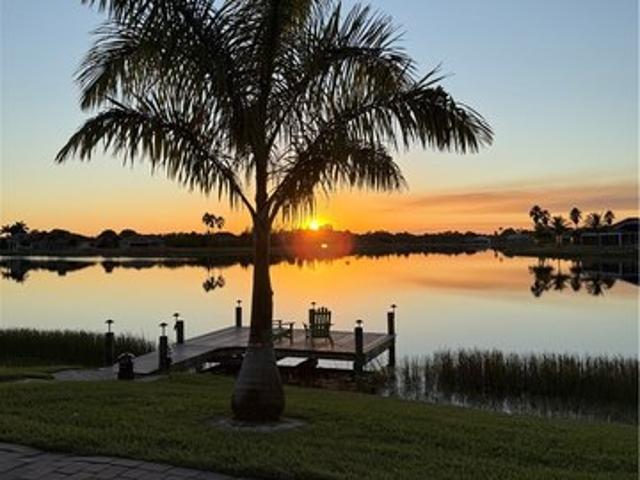 House for sale in Cross Creek Lake Estates, Sebastian
