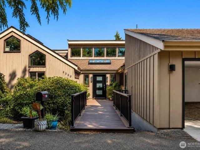 House for sale in Mercer Island, Washington