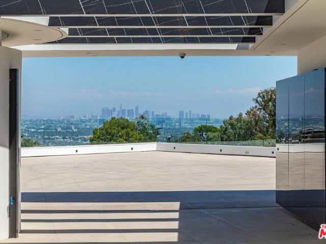 Property for rent in Canoga Park, California