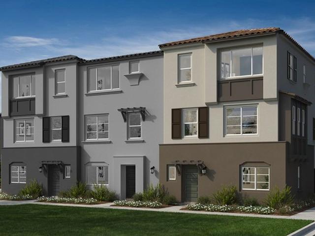 Townhouse for sale in Pico Rivera, California