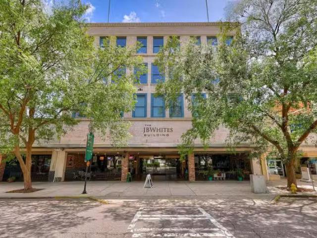 Condo for sale in Augusta