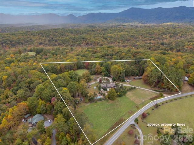 House for sale in Tryon, Polk County