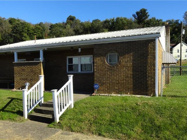 House for sale in Chester, Hancock County