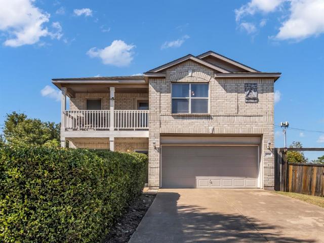 Property for sale in Hutchins, Texas