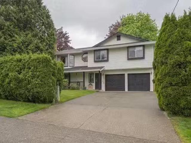 House for sale in Walnut Grove, British Columbia