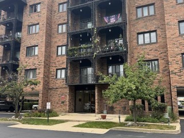 Condo for sale in Des Plaines, Illinois