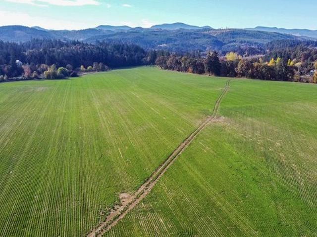 Farm for sale in Oregonia