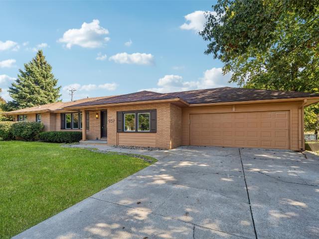 House for sale in Clover Hills, West Des Moines