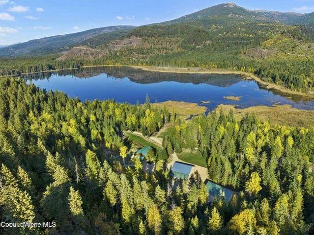 House for sale in Coolin, Idaho