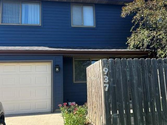 Townhouse for sale in Newton, Iowa